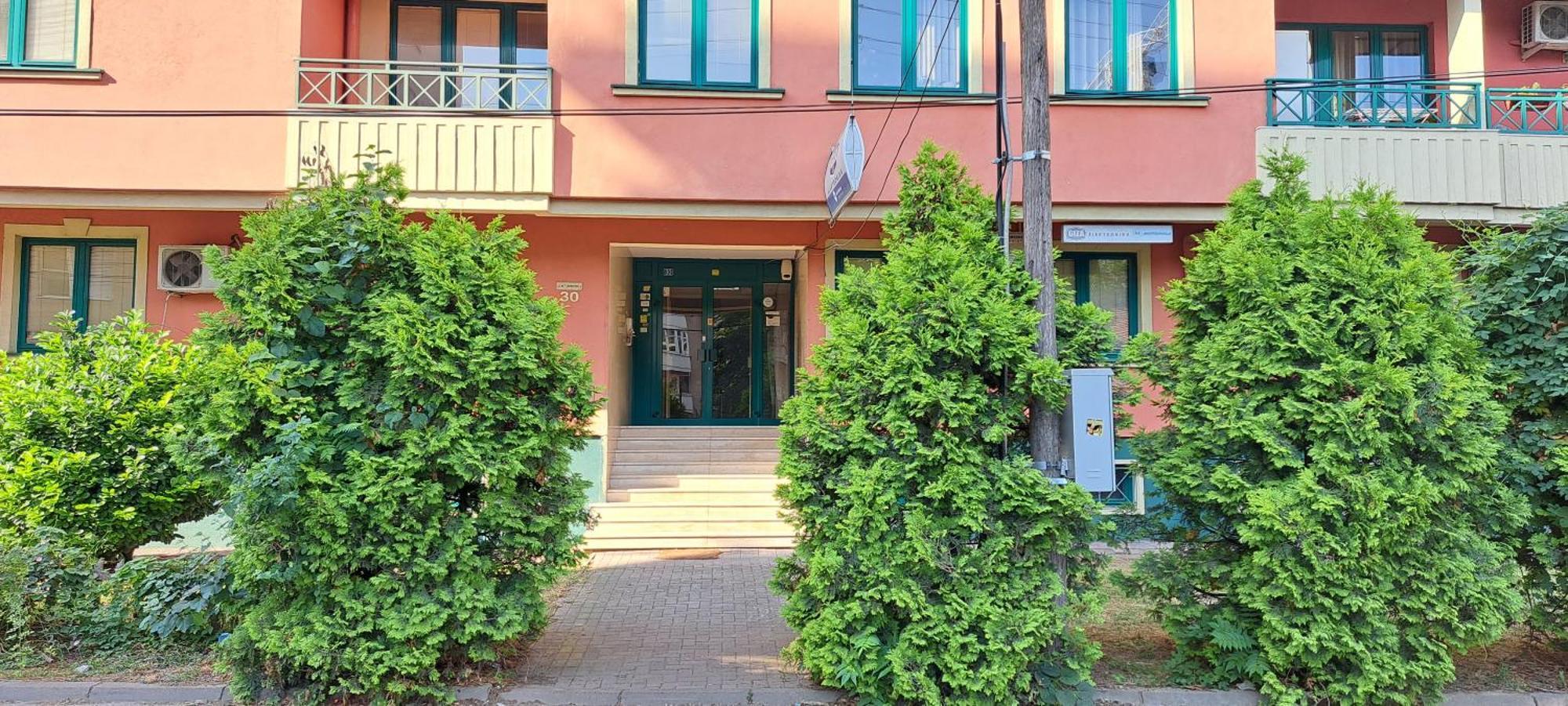 Golden Delight Central Apartment Skopje Exteriör bild
